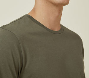 เสื้อยืดเส้นยาวของผู้ชายผ้าถักย้อมธรรมดาผ้าคอตตอนพิมพ์โลโก้ด้านหน้าทรงสูงสำหรับ100% - Product Image 5