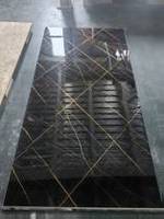 Panneau mural en PVC brillant Morlenx Black Gold Marble UV, panneau décoratif de luxe pour hôtel et villa