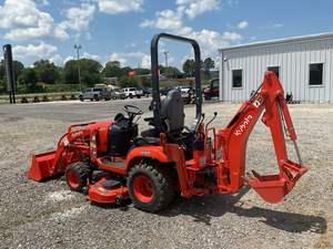 Kubota Tractores agrícolas multifuncionales 4 cilindros Diesel 4WD 4x4 Tracción en las ruedas Mini Tractor Mejor precio en stock forKubota - Product Image 3