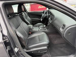 รถดอดจ์ ชาร์จเจอร์ เอสเอ็กซ์ที ปี 2016 ราคาประหยัด รถเก๋ง 4 ประตู เกียร์อัตโนมัติ เครื่องยนต์ V6 - Product Image 2