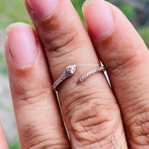 14K Solid Gold Natural Diamond <b>Snake</b> Ring. - Product Image 3