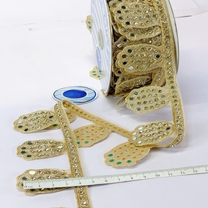 Encaje de espejo para vestidos de novia y vestidos étnicos Hecho EN LA India Espejo decorativo Trabajo Encaje Hecho a mano y opciones de máquina - Product Image 6