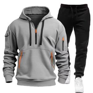 Ensemble de survêtements en polyester de jogging pour hommes avec logo personnalisé de haute qualité vêtements de sport à motifs solides survêtement personnalisable - Product Image 4