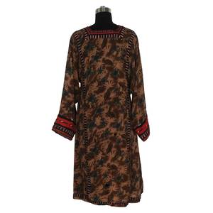 Robe Balochi Vintage Traditionnelle Fait à la Main Collection de Robe Banjara Balochi Brodée à la Main Vintage, Banjara Ethnique 2025 - Product Image 4