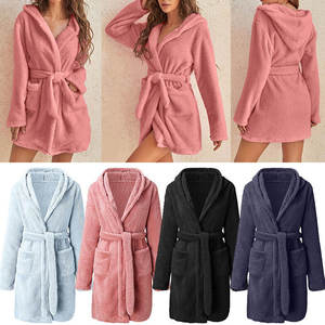 Elegante ropa de dormir de talla grande para hombre, ropa de dormir ligera y transpirable para el verano y el tiempo de relajación en interiores - Product Image 6