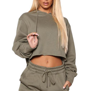 Sudadera de algodón con logotipo personalizado y bolsillo de canguro y capucha para mujer ODM Top corto con capucha y cremallera completa para primavera Otoño e Invierno - Product Image 3