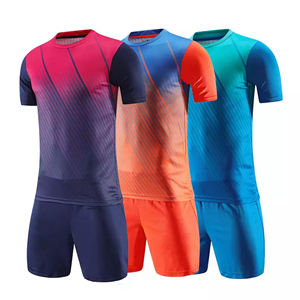 Conjunto de Camisetas de Fútbol Personalizadas para Adultos, Servicio OEM, Nombre de Equipo Personalizado, Camisetas de Fútbol Hechas en Pakistán, Alta Calidad, Precio Bajo - Product Image 1