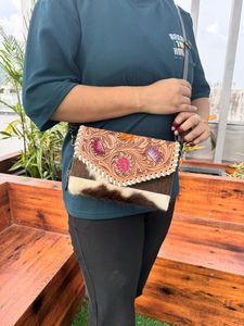 กระเป๋าคลัทช์หนังสำหรับผู้หญิงดีไซน์สวยงานประดิษฐ์ทำจากหนังสไตล์ตะวันตกมาใหม่ - Product Image 3