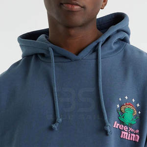 Sudaderas con capucha estampadas de talla grande Sudaderas con capucha estampadas de moda y elegantes en stock Sudaderas con capucha estampadas - Product Image 3