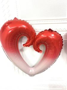 Petit crochet en forme de cœur (44x46cm) pour ballons de fête et célébrations de la Saint-Valentin - Product Image 5