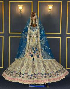 Vestido Lehenga Choli de Seda con Bordado Completo y Pesado para Mujer, Estilo Indio-Pakistaní, Hecho en India, En Stock - Product Image 5