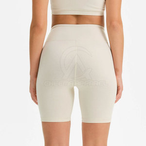 Vêtements de sport haut de gamme pour un style de vie actif, shorts de cycliste offrant une coupe fluide et un port confortable - Product Image 4