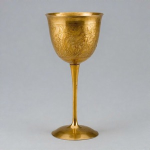 Copa de latón sagrado con niebla de corona, Metal cáliz de vino de, Copa tradicional con acabado antiguo para rituales religiosos y altares de Iglesia - Product Image 4