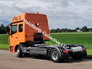 Camión Tractor Mercedes-Benz Atego 924 4x2 2023, Diésel, Semirremolque, con Cabina Dormitorio, Usado, Servicio Pesado, Volante a la Izquierda - Product Image 4