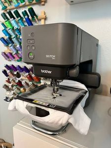 Nouvelle arrivée, machine à piquer Skitch PP1, nouvelle broderie industrielle avec fonctionnement informatisé Artspira Studio - Product Image 5