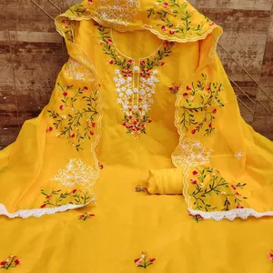 女式棉质Anarkali常规Kurta和高领3/4袖全缝平纹和雨伞Kurtis，适合女性日常使用