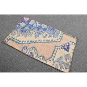 Alfombra Turca Vintage de 1.5x2.5 pies, Alfombra Pequeña de Lana Marroquí Azul - Product Image 2