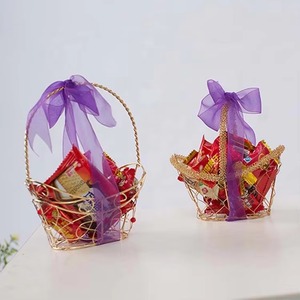 ตะกร้าของขวัญช็อคโกแลตลวดมาใหม่ร่วมสมัยสำหรับตกแต่งวันวาเลนไทน์ - Product Image 1