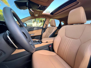 SUV 5 places automatique essence premium 2023 d'occasion, technologie de pointe, intérieur en excellent état, prêt à rouler - Product Image 5