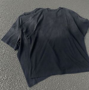 เสื้อยืดผู้ชายทรงหลวมแบบดรอปโชว์เดอร์ ผ้าเจอร์ซีย์เนื้อนุ่ม น้ำหนักเบา 230 กรัม ผ้าฝ้าย 100% คุณภาพสูง ฟอกสีสไตล์วินเทจ - Product Image 2