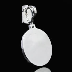 Pendentif personnalisé en acier inoxydable de style hip-hop avec diamants CZ glacés - Product Image 3
