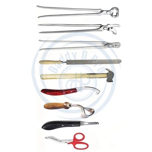 Kit Profesional de Herramientas para el Cuidado de Pezuñas de Caballo, 8 Piezas, con Bolsa de Cuero, Estándar Alemán, por DADDY D PRO - Product Image 3