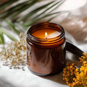 Vela Aromática de Cera de Soja Natural en Frasco de Vidrio Ámbar para Decoración del Hogar, Aromaterapia, Alivio del Estrés, Sin Humo, Larga Duración, Hecha a Mano - Product Image 1