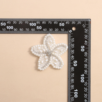 Insigne d'artisanat en métal personnalisé de luxe broche d'anime mignon broche en émail dur avec pierre principale de perle pour les mariages par glowin fashion