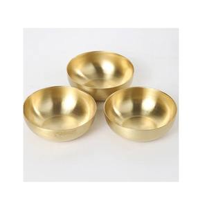 Bols de service en aluminium fabriqués à la main avec des motifs en relief élégants finis antiques pour les occasions spéciales et la décoration japonaise - Product Image 5