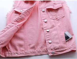 Gilet en jean décontracté pour femme, veste sans manches effilochée, avec hauts déchirés, sublimation personnalisée pour l'hiver - Product Image 6