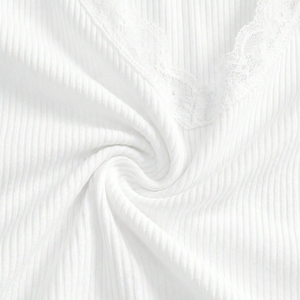 Débardeur Femme Blanc Côtelé en Dentelle Col V Coupe Ajustée Extensible Camisole Sans Manches Décontracté Été Tricoté Respirant Séchage Rapide Logo au Dos - Product Image 5