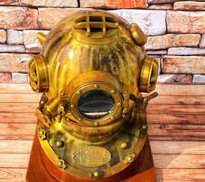 Casque de plongée artisanal avec base en bois, qualité supérieure, style antique, article de haute qualité - Product Image 2