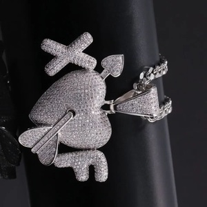 Collier à pendentif en diamant VVS glacé hip hop en forme de cœur personnalisable Bijoux fins pour femmes - Product Image 3