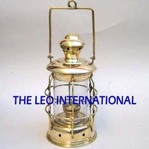 Lanterne à bougie en métal classique antique Décor de Noël vintage de style bateau avec bocaux à bougies classiques et support - Product Image 6