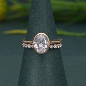 Anillo de Compromiso Solitario con Diamante Cultivado en Laboratorio con Corte Ovalado, Certificado IGI, VVS, con Banda de Boda de Oro de 14k, Conjunto Nupcial - Product Image 5