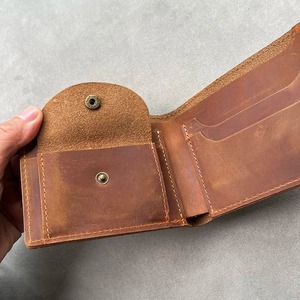 Cartera de cuero informal vintage con cierre de cremallera Patrón de logotipo impreso Mini monedero delgado de moda Diseño de bolsillo frontal de viaje - Product Image 5