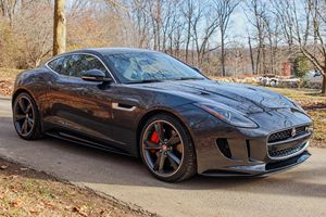 Jaguar F-Type R Coupé 2016 Usado, 6800 Millas, Motor V8 Supercargado de 550 hp, Tracción en las Cuatro Ruedas, Sin Modificar - Product Image 3