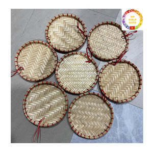 Panier de vannage en bambou traditionnel vietnamien fait à la main pour le nettoyage et le stockage des grains de riz - Product Image 5