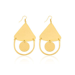 Vente en gros Lot de 25 paires de boucles d'oreilles de créateur faites à la main en laiton pour femmes plaquées or jaune pour bijoux de mariage à la mode - Product Image 1