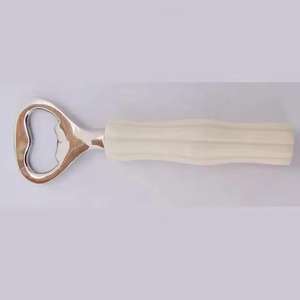 Abridor de botellas de cuerno Handel de mejor diseño hecho a mano de fabricante indio mejor precio abridor de botellas de cuerno de búfalo - Product Image 5