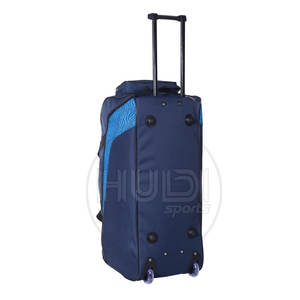 Bolsa de kit de cricket con paneles de ventilación y base reforzada Bolsa de equipo de cricket ligera con asas fáciles de llevar - Product Image 2