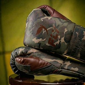 ถุงมือชกมวยแบบมีเชือกผูก หนังแท้คุณภาพสูง ป้องกันได้ดี พร้อมโลโก้สั่งทำพิเศษ ขายดี - Product Image 5