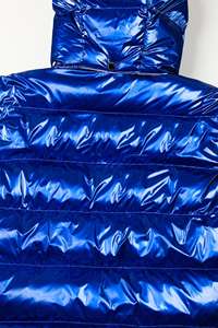 Chaqueta acolchada con capucha brillante de dos tonos personalizada, chaqueta de invierno con diseño impermeable y acolchado para hombre, ligera y cálida - Product Image 5