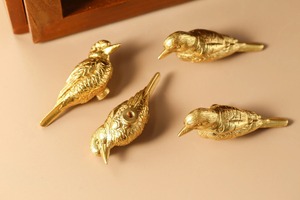 Perilla de Metal Dorado con Diseño de Pájaro para Gabinetes, Cajones y Puertas, Elegante Tirador Decorativo para Decoración del Hogar y Muebles con Estilo - Product Image 5