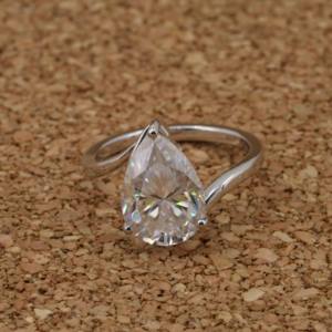 แหวนเพชรที่โตแล้วไม่เหมือนใครเปล่งปลั่งมีเอกลักษณ์เฉพาะตัวขนาด10K ลูกแพร์สีทอง3.50กะรัต VVS2 IGI ได้รับการรับรองเครื่องประดับสุดหรูของขวัญสำหรับผู้หญิง - Product Image 5