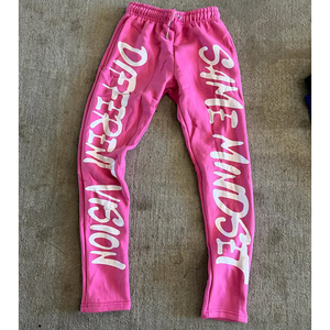 กางเกงสเวตเตอร์ทรงหลวมของผู้ชายคุณภาพสูงโลโก้ที่กำหนดเองสไตล์ฮิปฮอปทรงโอเวอร์ไซส์ปักลายเรียงซ้อนกันดูสบายๆ - Product Image 3