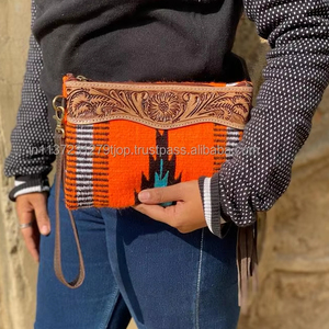 Nuevo diseñador personalizado mano Tooeld sillín manta Wrislet bolsos de mano para mujer de alta calidad cuero genuino flecos bolso de mano - Product Image 2
