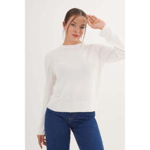 Suéter Blanco de Cuello Redondo para Mujer, Tejido Fino, Producto al por Mayor - Product Image 3