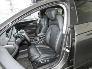 Vehículo Eléctrico Usado 2025, Alta Potencia, Tracción en las Cuatro Ruedas, 625 km de Autonomía y Diseño de Sedán Eléctrico Inteligente - Product Image 3