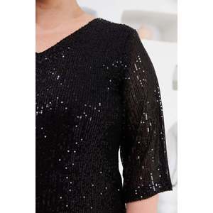 Vestido de Noche Negro con Lentejuelas Talla Grande RMG para Ocasiones Formales, Elegante Vestido de Fiesta Forrado para Mujer - Product Image 6
